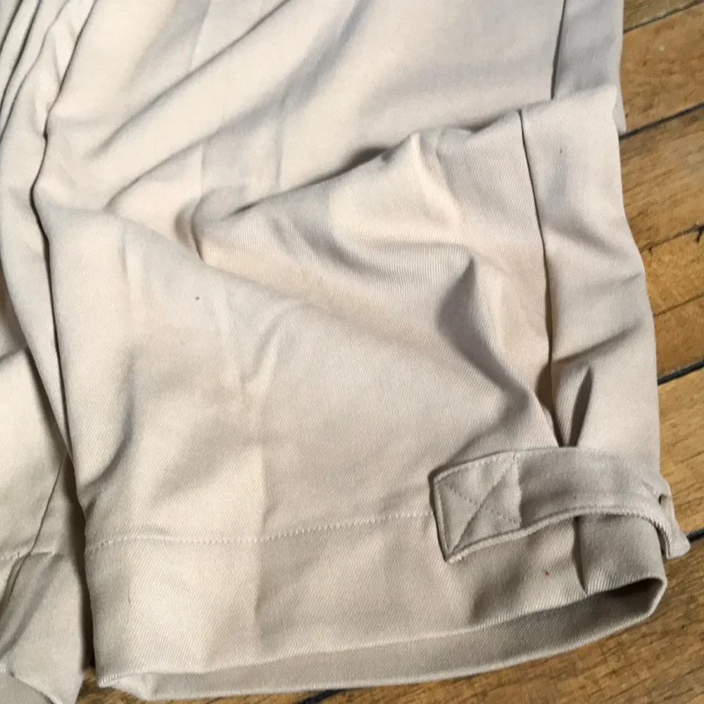 Simply‎ Vera Vera Wang Women's Beige Cargo Pants - Picture 6 of 8